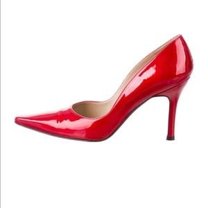 Stuart Weitzman pointed toe pump. Red